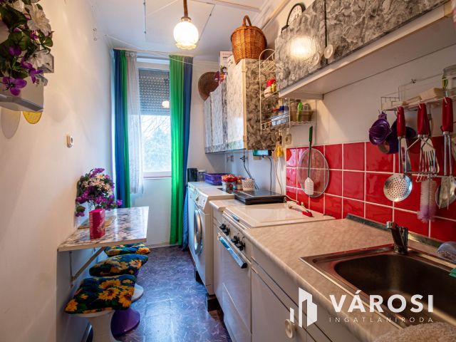 Lenti belvárosához közeli, kellemes kis lakás