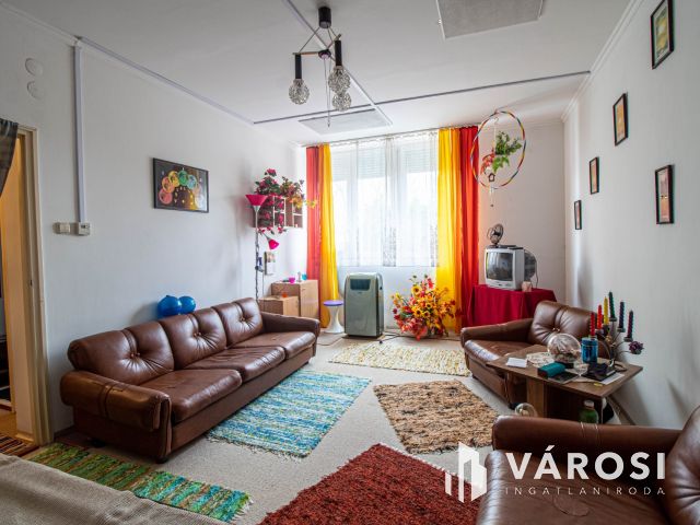 Lenti belvárosához közeli, kellemes kis lakás