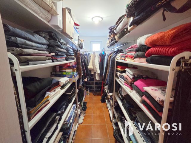 Minden igényt kielégítő családi ház Szigethalmon