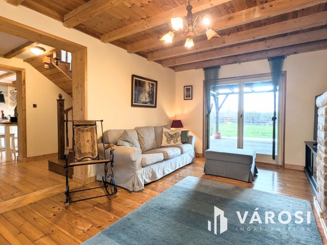 Mesebeli birtokon mesebeli ház!