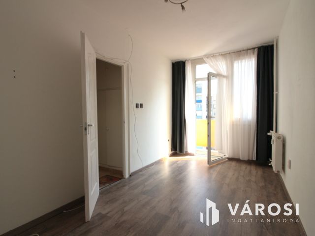 Rózsa utcában eladó lakás