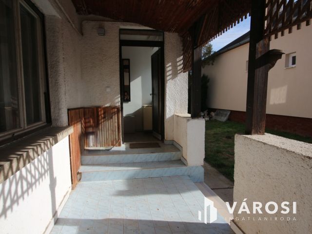 Családi ház gondos bérlőt keres