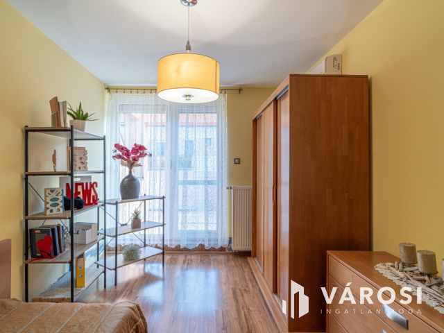 Egy dupla teraszos penthouse jellegű lakás Alsóvároson