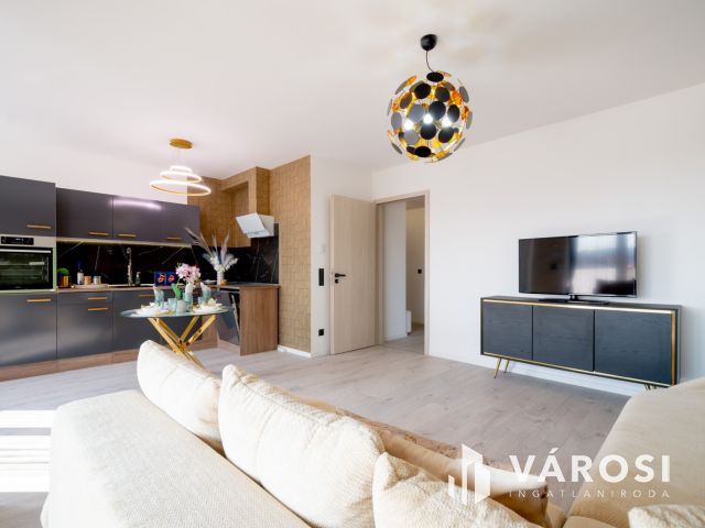 Nagy erkélyes, okosotthon a 13. kerületben