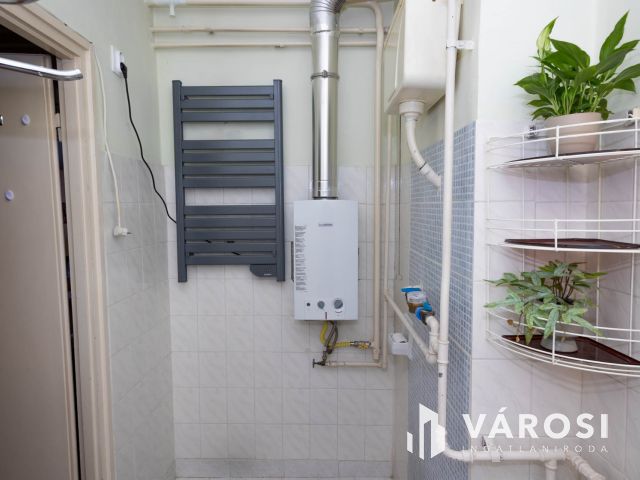 Eladó sestakerti lakás, formáld saját ízlésed szerint!