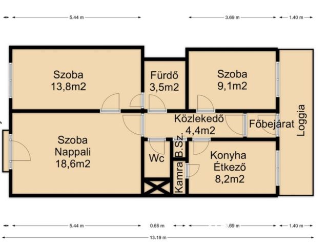 Belvárosi lakás, zárt udvaros társasházban