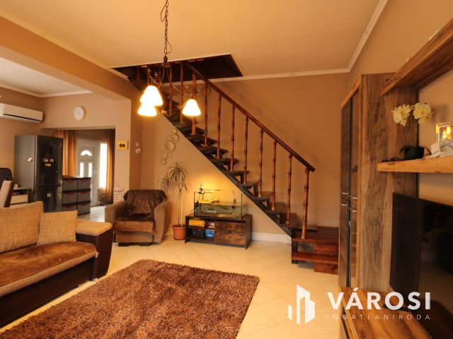 Otthonos családi ház várja új lakóit