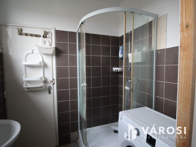 2 szobás, csendes, világos lakás Szombathelyen