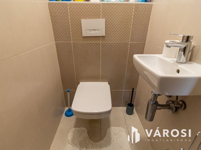 Mennyezetfűtéses 2 szobás lakás Angyalföldön!