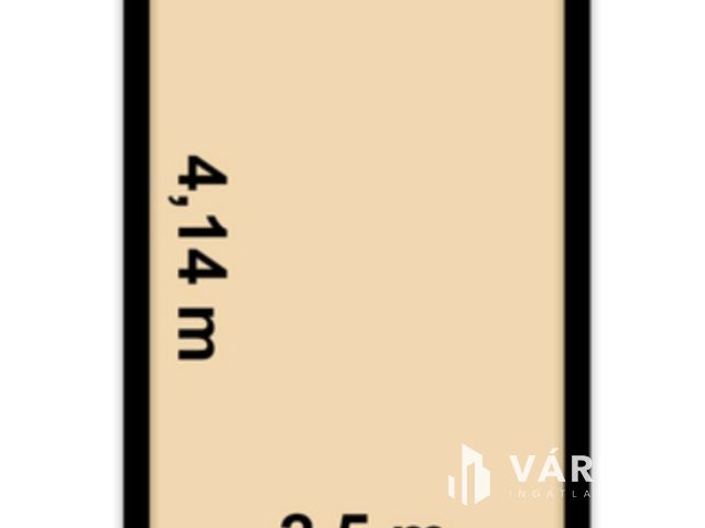 Belvárosi mélygarázs a TIK-nél eladó.