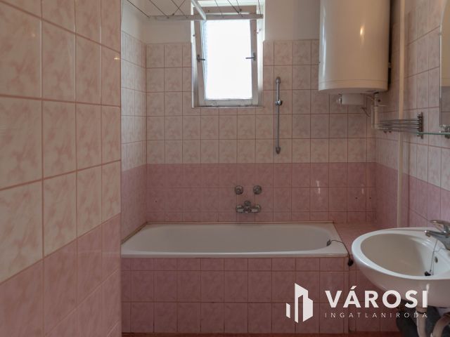 Téglaház eladó Sándorfalván