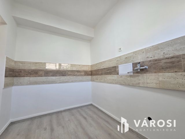 Városközponti távfűtéses lakás