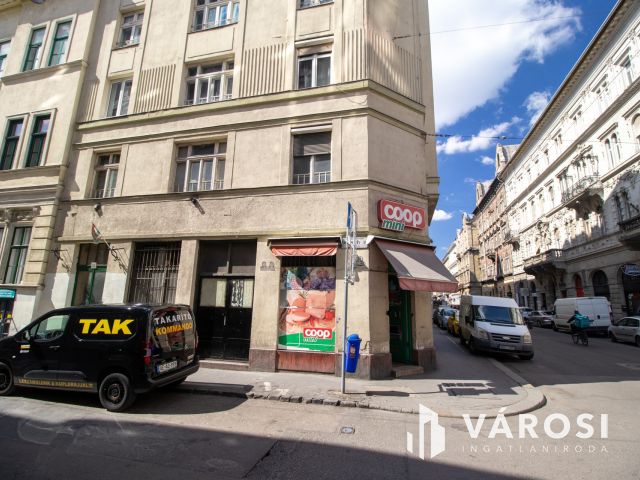 Kiadó üzlethelyiség raktárral Terézváros szívében