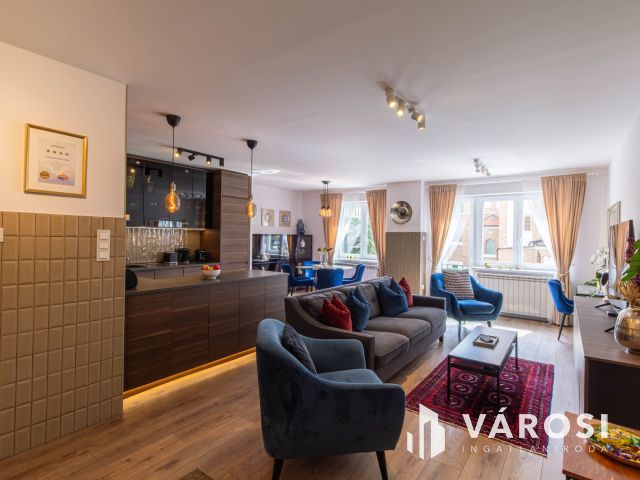 Ugorj le egy színdarabra