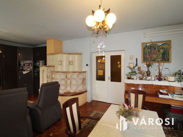 Családi ház zöldövezetben