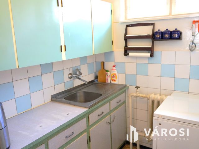 Écsi családiház eladó!