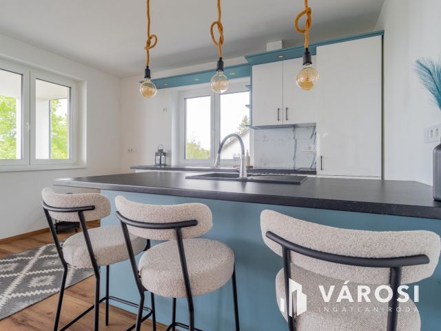 Panorámás luxus lakás Balatonföldváron kiadó
