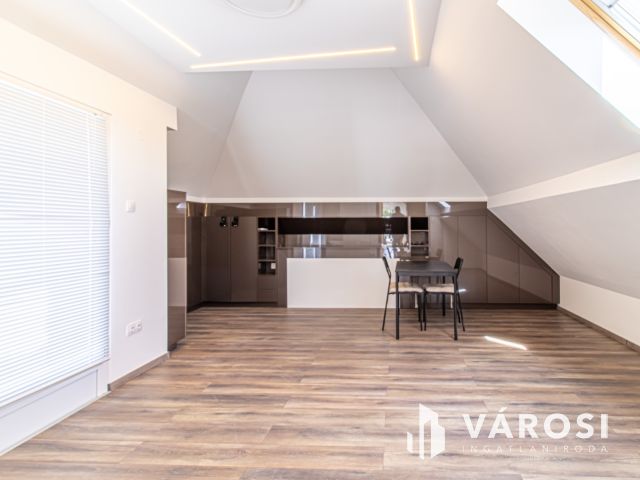 3 szobás dupla erkélyes 2020-ban épült lakás autóbeállóval